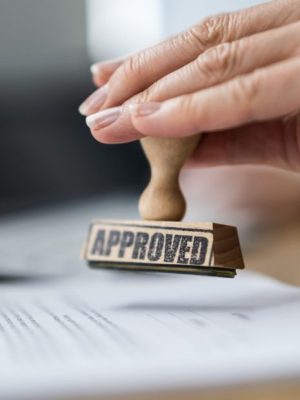 Tramitación de arraigo social con apoyo legal especializado