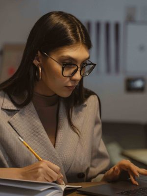 equipo legal especializado en nacionalidad española por residencia